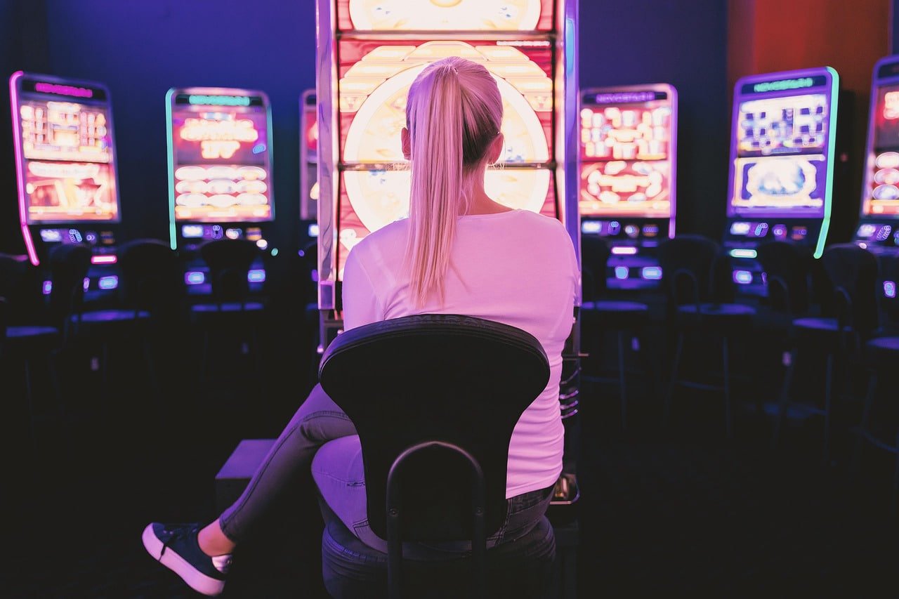 winph444 Bingo online room showing live draw cards for Philippine players