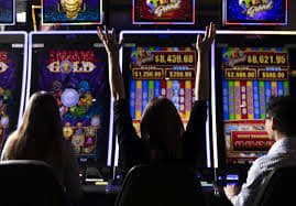 winph444 platform hero banner showing sports and casino entertainment